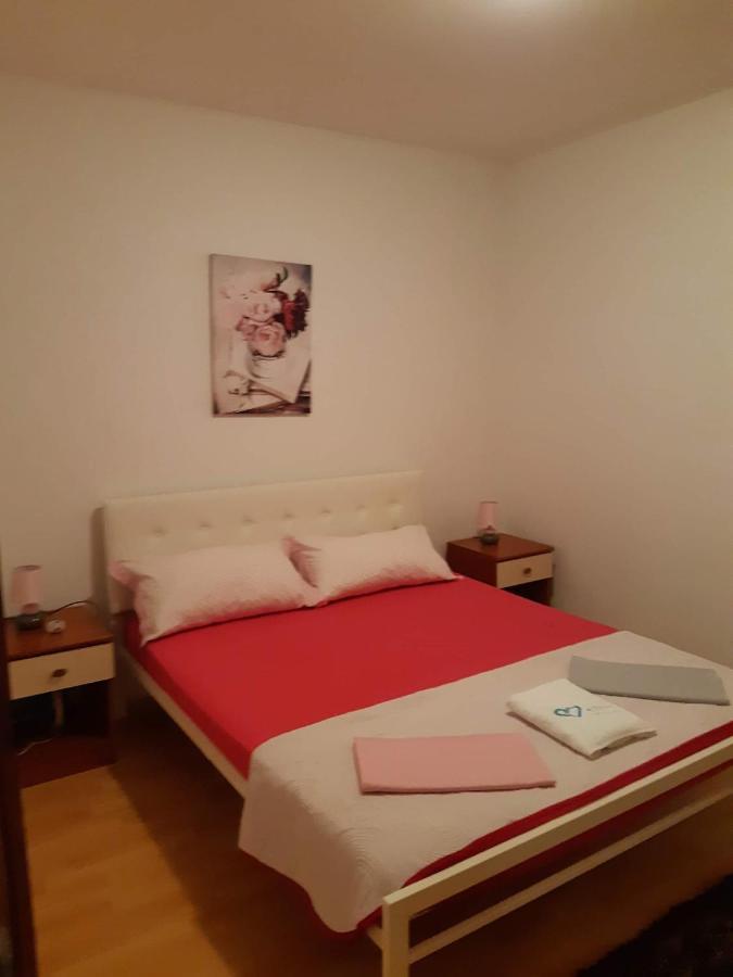 Apartments Lola Biograd Na Moru Eksteriør bilde